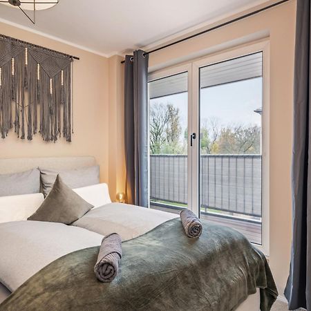 Edler Wohnraum Schwanenteich-Penthouse Mit Garage, Grill, Kaffeevollautomat, Klima, Lift & Terrasse Apartment ซวิคเคา ภายนอก รูปภาพ