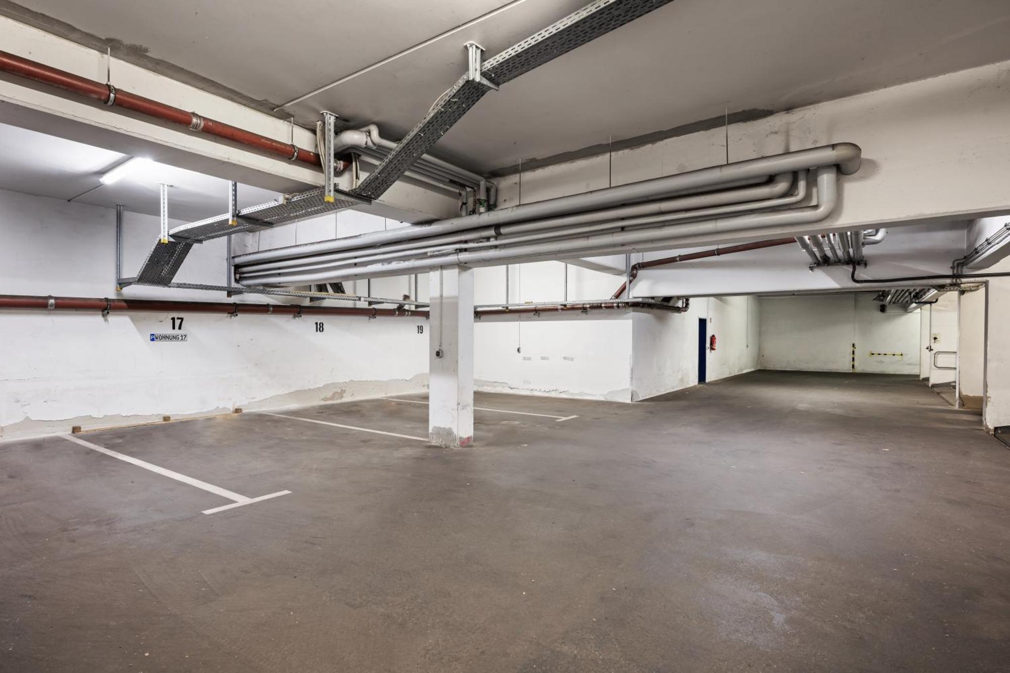 Edler Wohnraum Schwanenteich-Penthouse Mit Garage, Grill, Kaffeevollautomat, Klima, Lift & Terrasse Apartment ซวิคเคา ภายนอก รูปภาพ