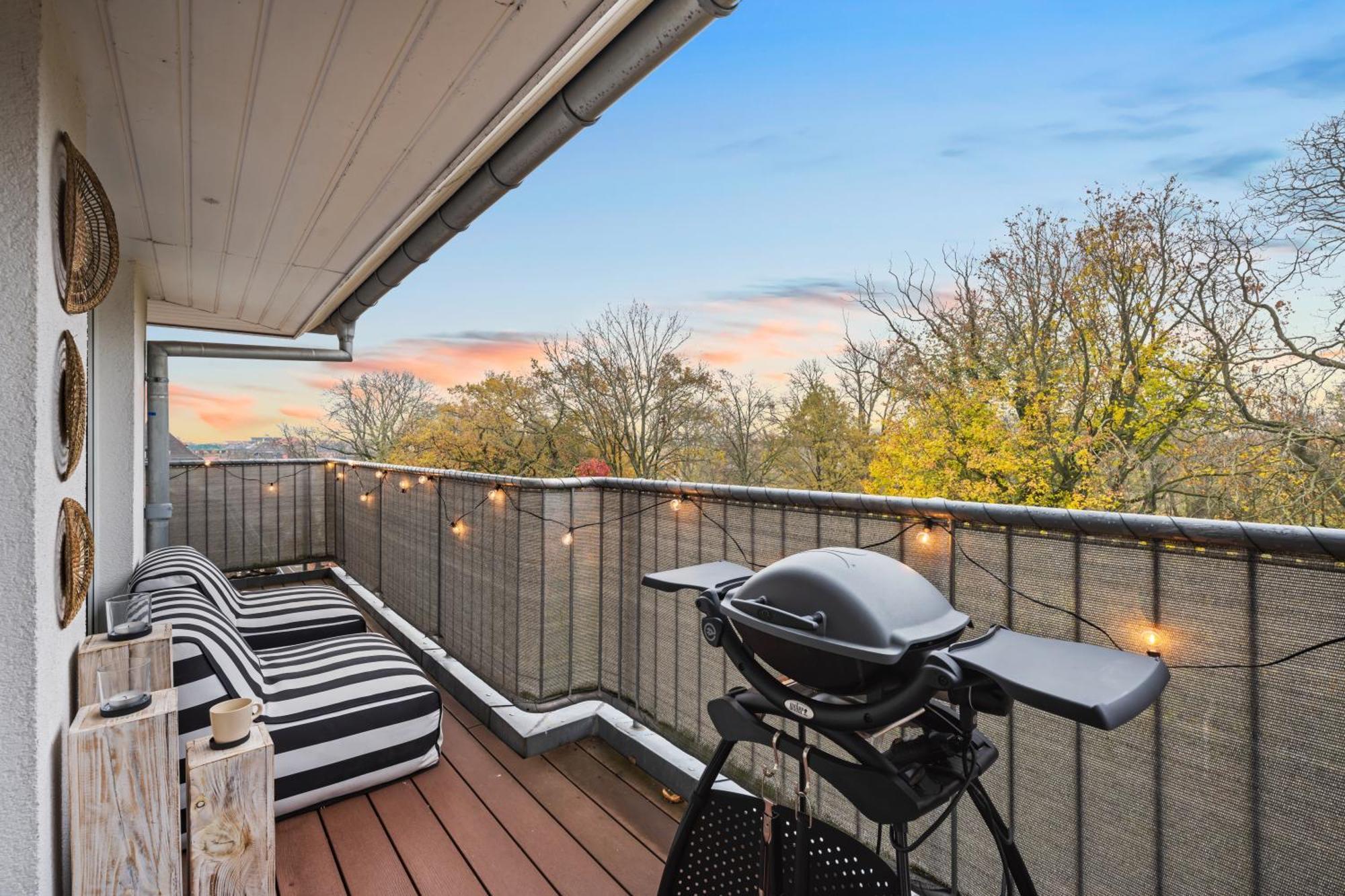 Edler Wohnraum Schwanenteich-Penthouse Mit Garage, Grill, Kaffeevollautomat, Klima, Lift & Terrasse Apartment ซวิคเคา ภายนอก รูปภาพ